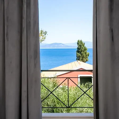 Ionian Grand Apartman *